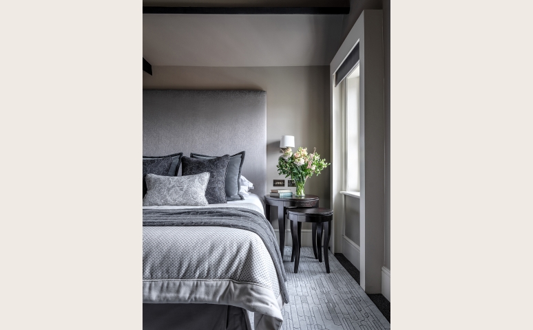 11 Cadogan Gardens, London